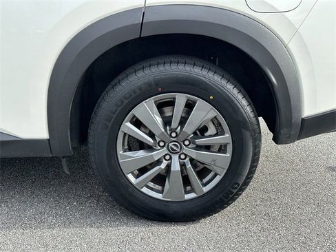 Certified 2024 Nissan Pathfinder SV image 20