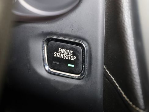 Used 2023 GMC Acadia SLE w/ Driver Convenience Package image 31