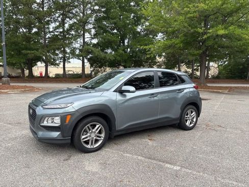 Used 2021 Hyundai Kona SE w/ Cargo Package FWD image 1