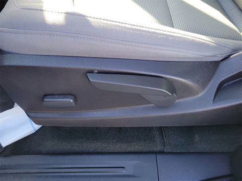 Used 2017 Chevrolet Colorado W/T w/ WT Convenience Package image 13