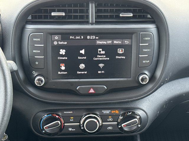 Used 2025 Kia Soul LX w/ LX Technology Package FWD image 31