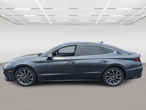 Used 2022 Hyundai Sonata Limited FWD image 2