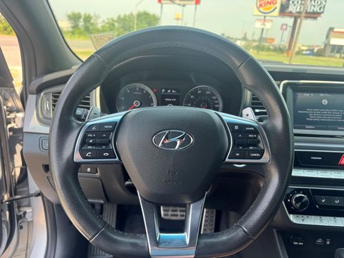 Used 2018 Hyundai Sonata Sport w/ Cargo Package FWD image 13