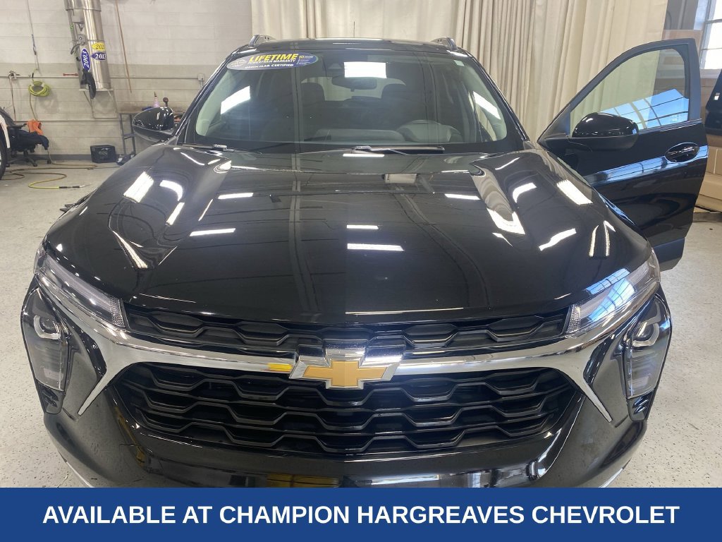 Certified 2024 Chevrolet Trax LT w/ Driver Confidence Package FWD image 39