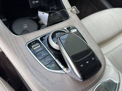 Used 2020 Mercedes-Benz E 450 4MATIC Cabriolet image 21