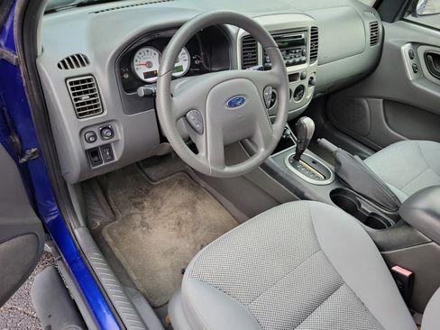 Used 2005 Ford Escape XLT image 3