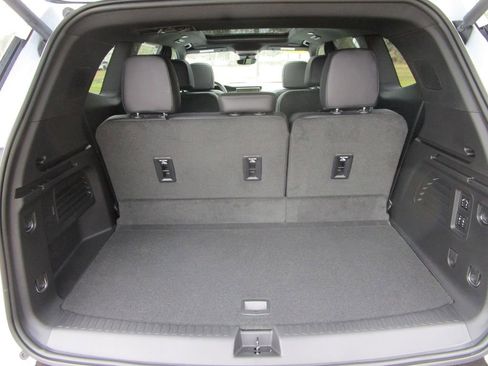 New 2026 GMC Acadia Denali w/ Super Cruise Package image 13