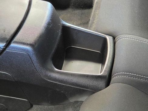 Used 2017 Chevrolet Camaro LT RWD image 17
