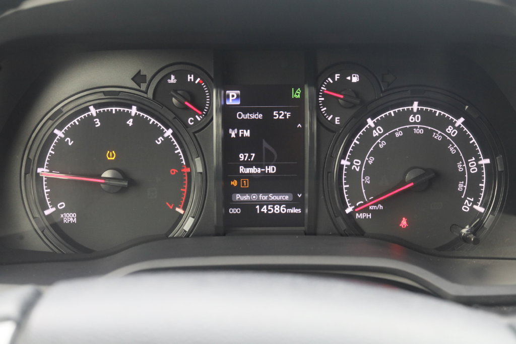 Used 2023 Toyota 4Runner SR5 Premium w/ Moonroof Package AWD/4WD image 38