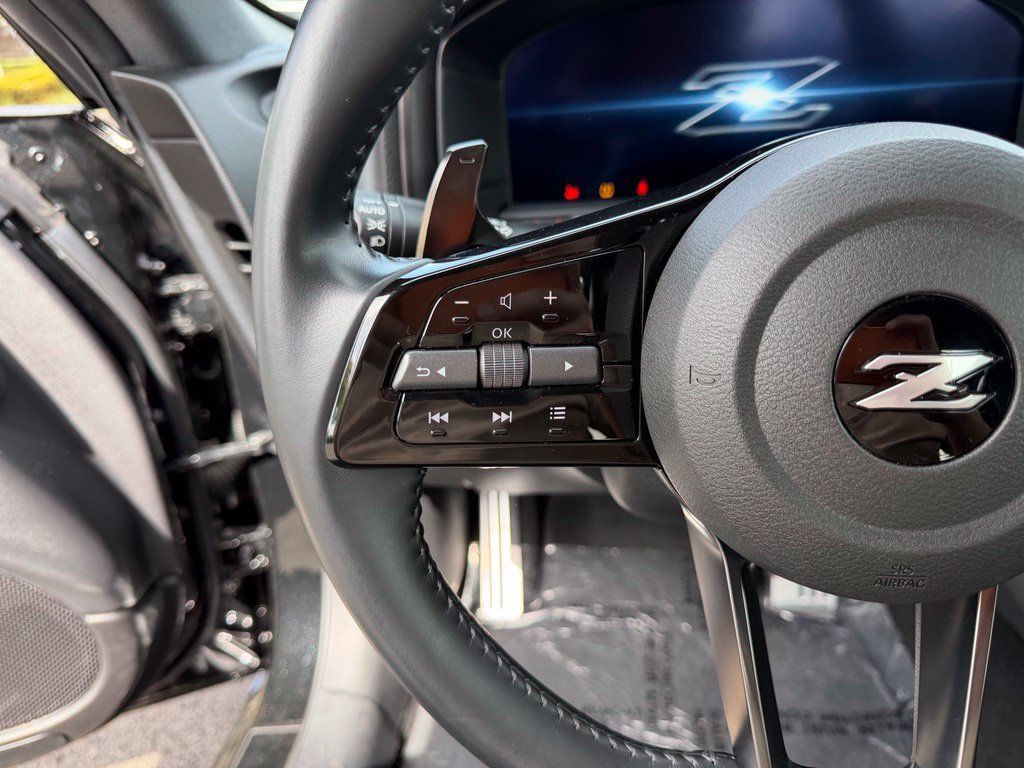 Used 2024 Nissan Z Performance w/ Floor Mat Package RWD image 17