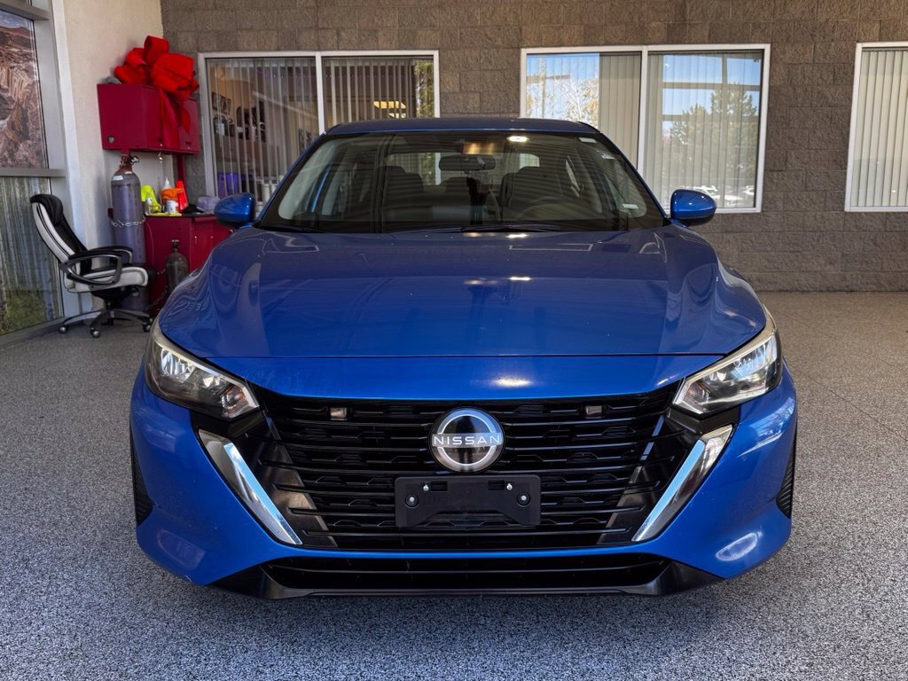 Used 2024 Nissan Sentra SV FWD image 2