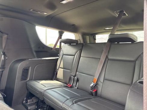 Used 2023 GMC Yukon XL Denali AWD/4WD image 22