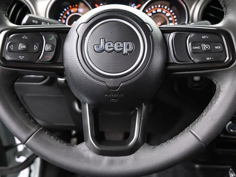 Used 2023 Jeep Wrangler Willys image 36