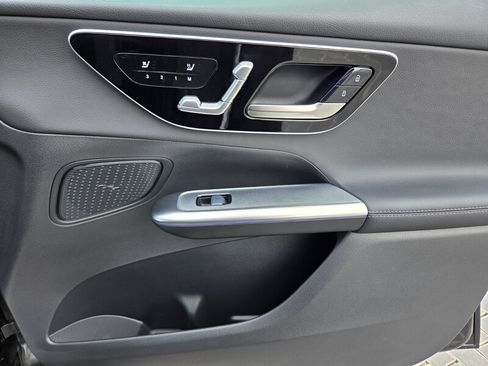 Certified 2025 Mercedes-Benz GLC 300 4MATIC image 21