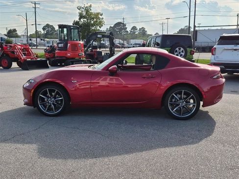 Used 2017 MAZDA MX-5 Miata RF Grand Touring RWD image 6