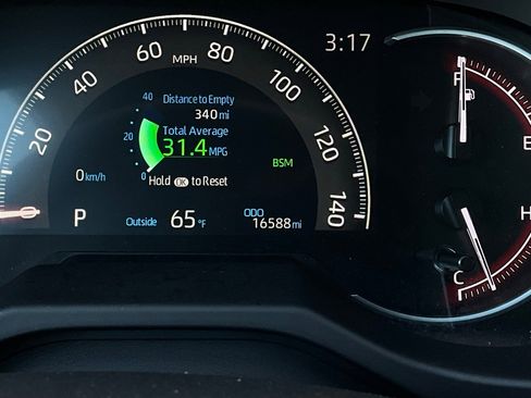 Used 2025 Toyota RAV4 XLE image 39