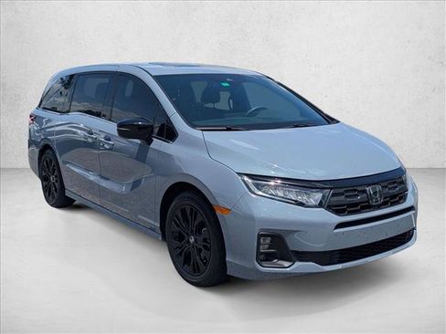 Used 2025 Honda Odyssey Sport-L image 3