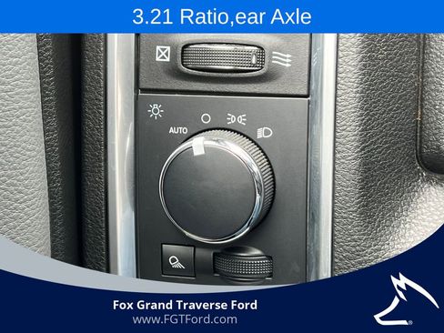 Used 2024 RAM 1500 Classic SLT AWD/4WD image 16