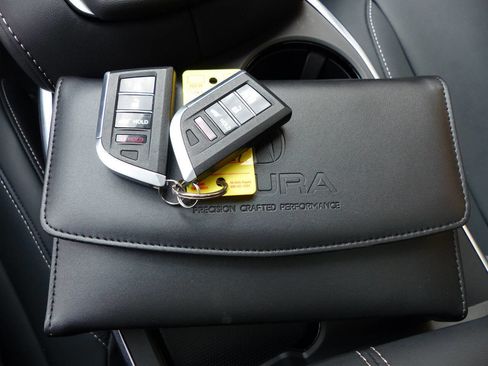 Used 2025 Acura RDX SH-AWD w/ Technology Package image 39