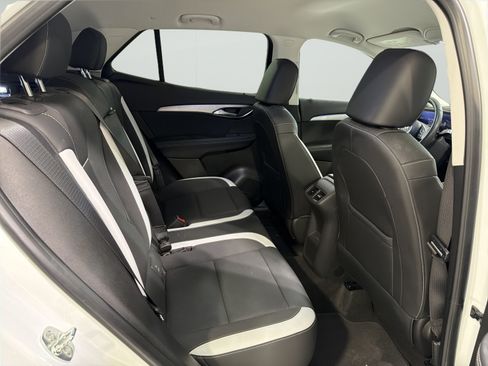Used 2025 Buick Envision Sport Touring AWD/4WD image 11