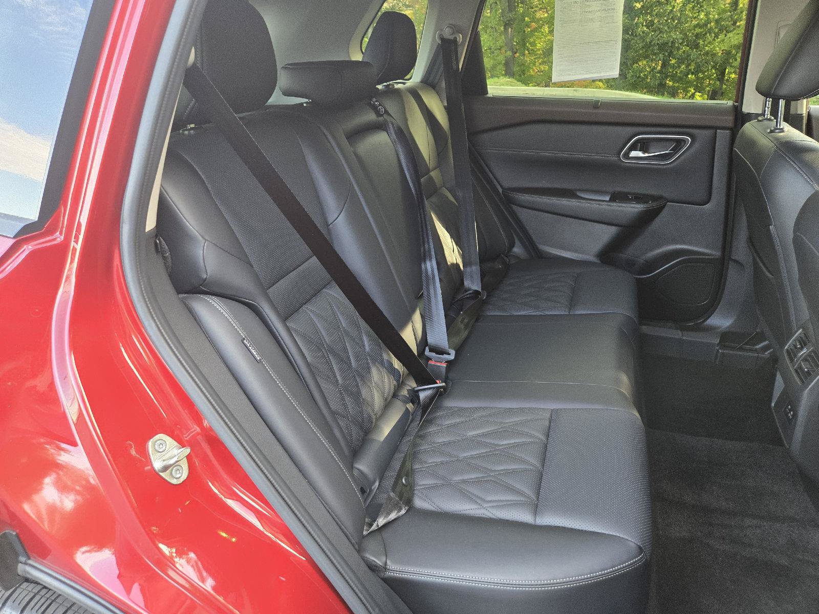 Used 2023 Nissan Rogue Platinum AWD/4WD image 30