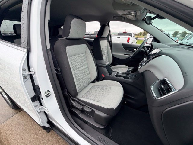 Certified 2024 Chevrolet Equinox LT FWD image 24