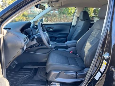 New 2026 Honda HR-V LX image 15