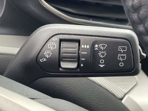 Certified 2023 Ford Explorer XLT w/ Equipment Group 202A image 28