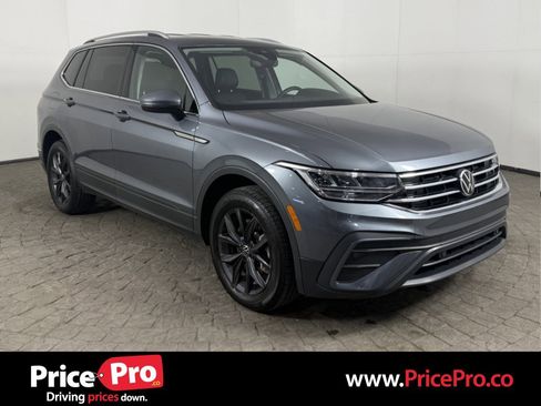 Used 2024 Volkswagen Tiguan SE image 1