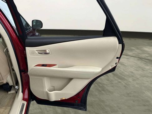 Used 2011 Lexus RX 450h Base AWD 4dr SUV w/ Luxury Pkg image 16