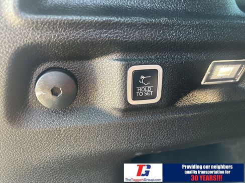 Used 2023 Jeep Grand Cherokee L Altitude image 6