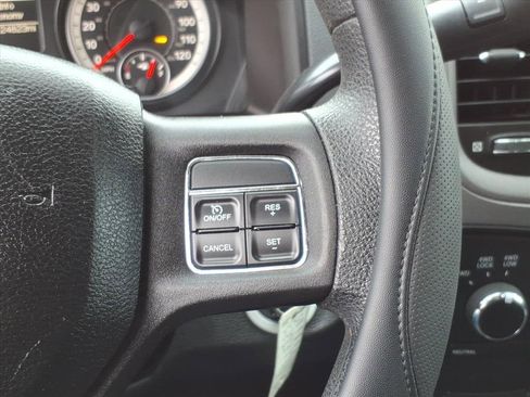 Used 2014 RAM 1500 Express image 18
