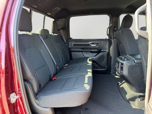Used 2025 RAM 1500 Big Horn AWD/4WD image 13