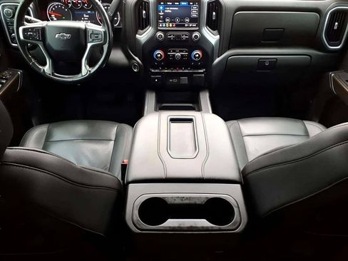 Used 2021 Chevrolet Silverado 1500 LT Trail Boss w/ Convenience Package II image 11