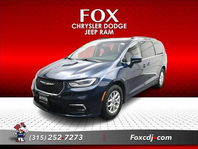 Used 2022 Chrysler Pacifica Touring-L