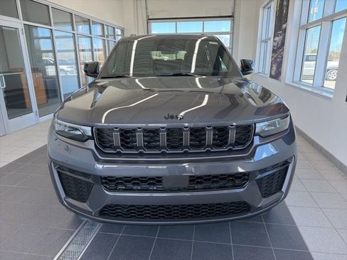 New 2026 Jeep Grand Cherokee L 4WD image 2