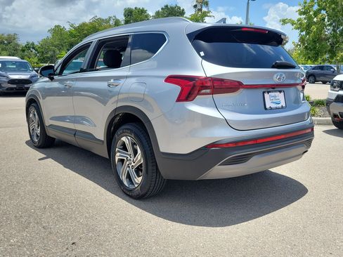 Used 2023 Hyundai Santa Fe SEL FWD image 4