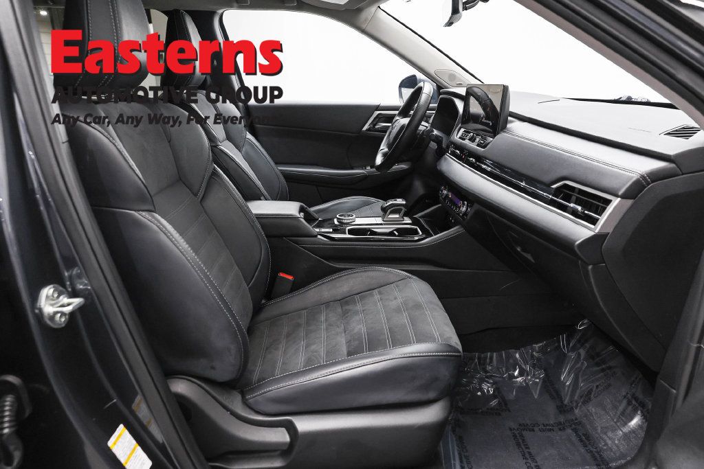 Used 2025 Mitsubishi Outlander SE FWD image 26