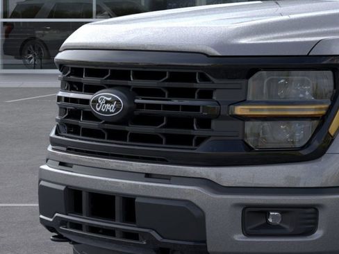 New 2026 Ford F150 XLT w/ XLT Black Appearance Package AWD/4WD image 17