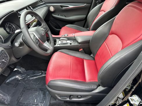 Used 2023 INFINITI QX50 Sport image 7