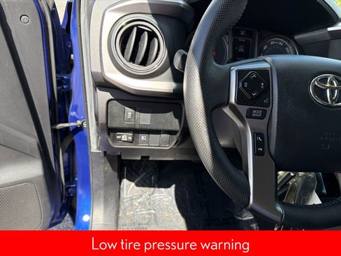 Used 2022 Toyota Tacoma SR5 w/ Technology Package image 15