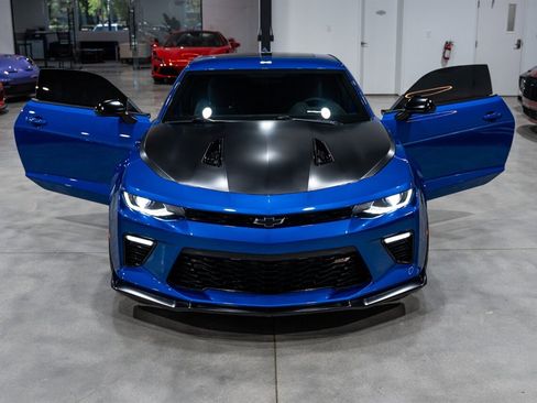 Used 2018 Chevrolet Camaro SS image 35