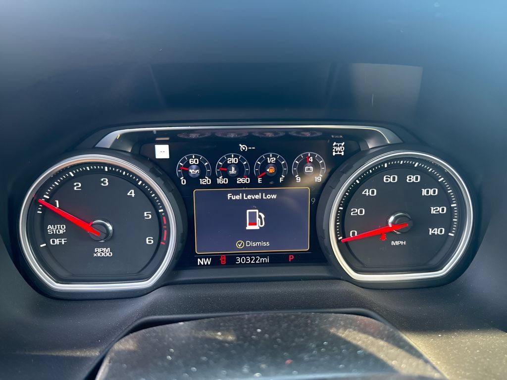Used 2021 Chevrolet Suburban High Country AWD/4WD image 25