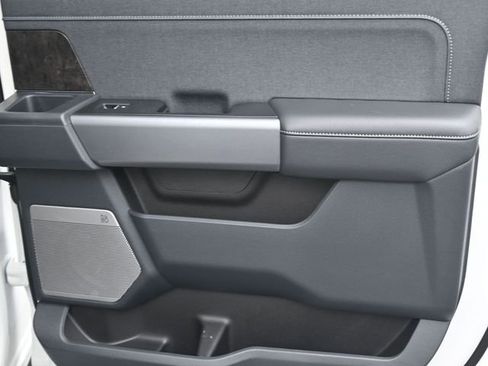 New 2025 Ford F250 Lariat w/ Lariat Ultimate Package image 17