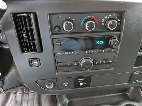 Used 2024 GMC Savana 2500 w/ Driver Convenience Package RWD image 22