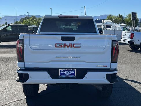 Certified 2025 GMC Sierra 2500 AT4 AWD/4WD image 6