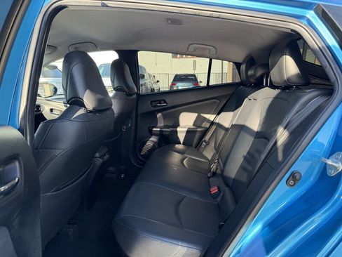 Used 2021 Toyota Prius XLE FWD image 10