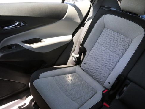 Used 2023 Chevrolet Equinox LS w/ LS Convenience Package AWD/4WD image 12
