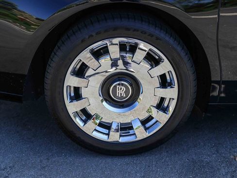 Used 2012 Rolls-Royce Ghost image 12