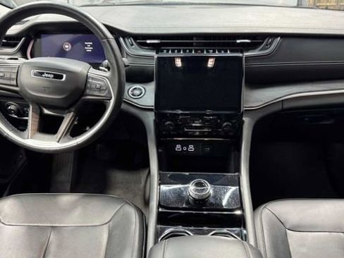 Used 2022 Jeep Grand Cherokee L Limited RWD image 19